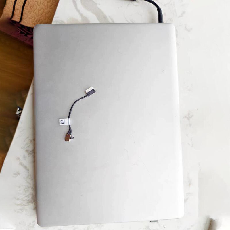 Cabo flexível para porta de ca - Laptop Accessories Dell avaliação e preço